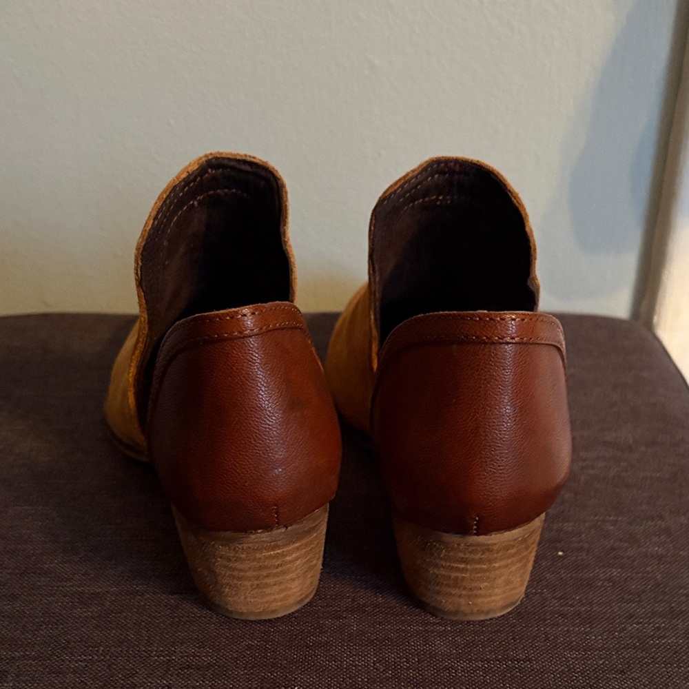 Diba True Tan Suede Shoes - Picture 3 of 6